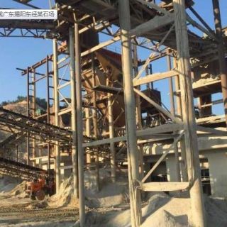 10000方/天碎石生產(chǎn)線(xiàn)廣東揭陽(yáng)東徑某石場(chǎng)